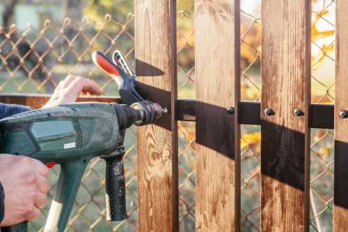 Roseville Fence Repair​ - On the Fence Repair Company